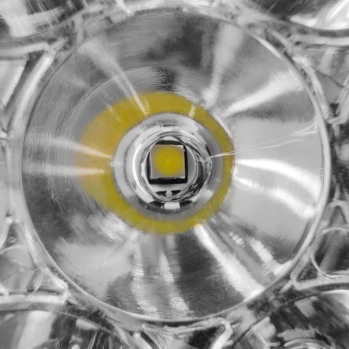 FARO CUADRADO MINI 16 LED